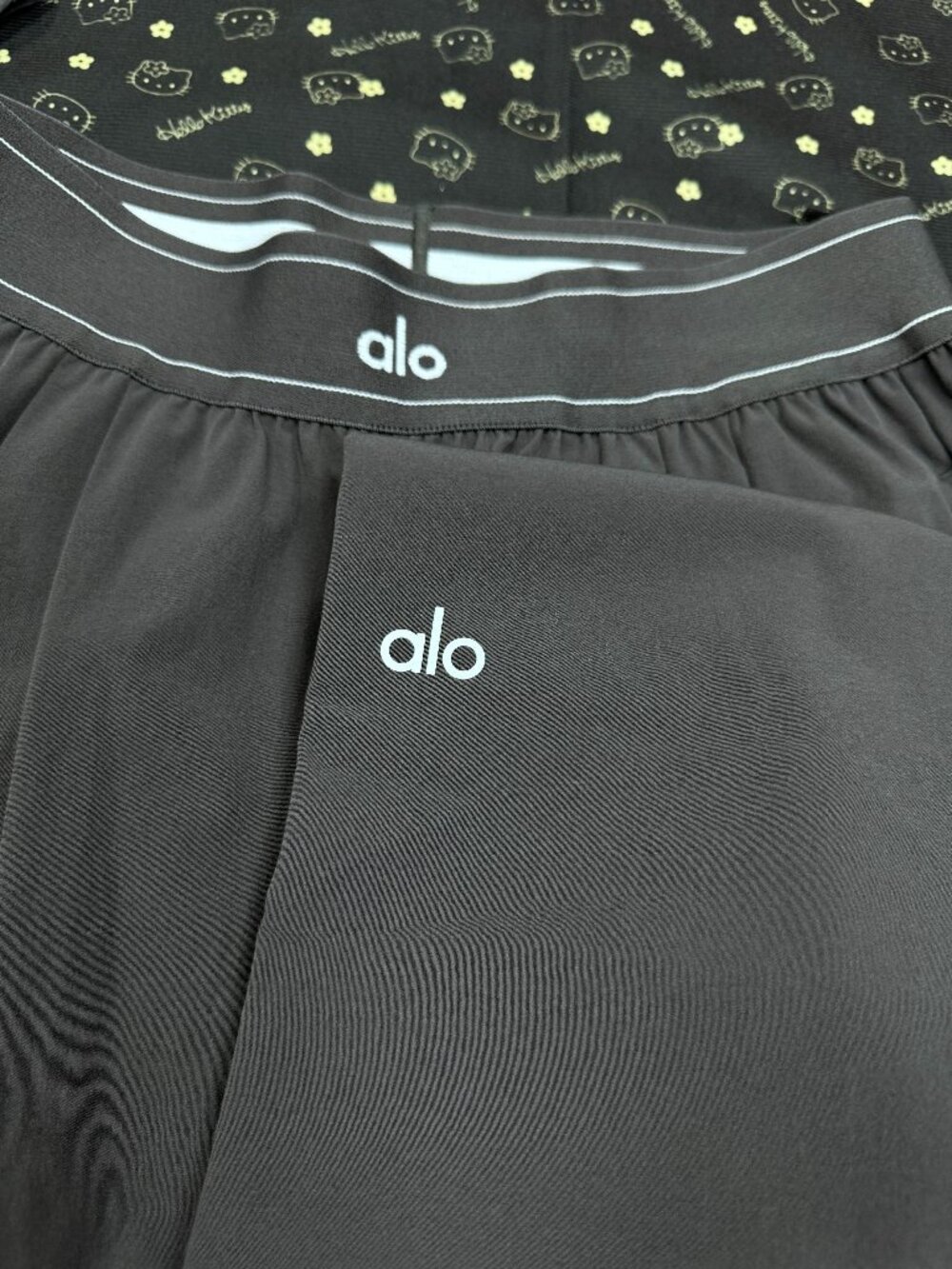 NWT Alo Yoga Suit Up Trouser Anthracite 🖋️ Tailored Wide Leg Pants (Regular) - Picture 5 of 9
